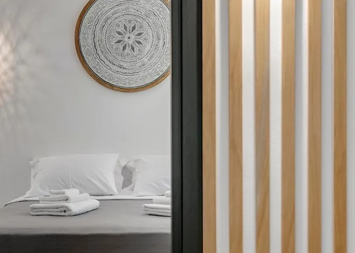 Syrose Suites